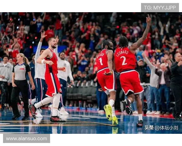 洛杉矶快船对阵强敌全场激战揭示球队新赛季潜力与挑战 洛杉矶快船对阵强敌全场激战揭示球队新赛季潜力与挑战