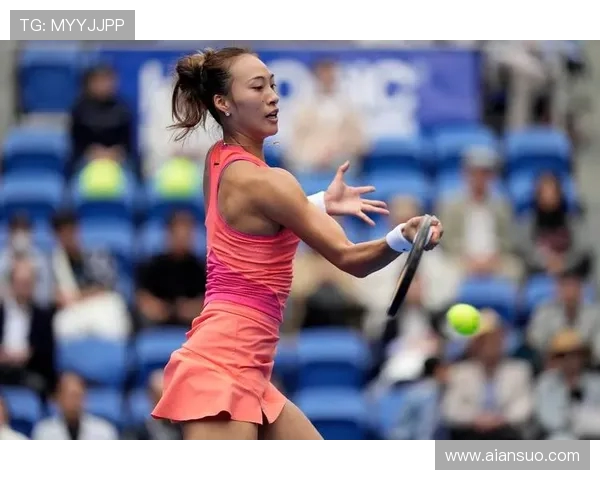 南京网球队在锦标赛中的灵活应变能力展现出色表现与战术智慧 南京网球队在锦标赛中的灵活应变能力展现出色表现与战术智慧