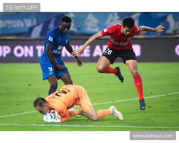 武汉三镇主场迎战成都蓉城巅峰对决再掀中超激情风暴