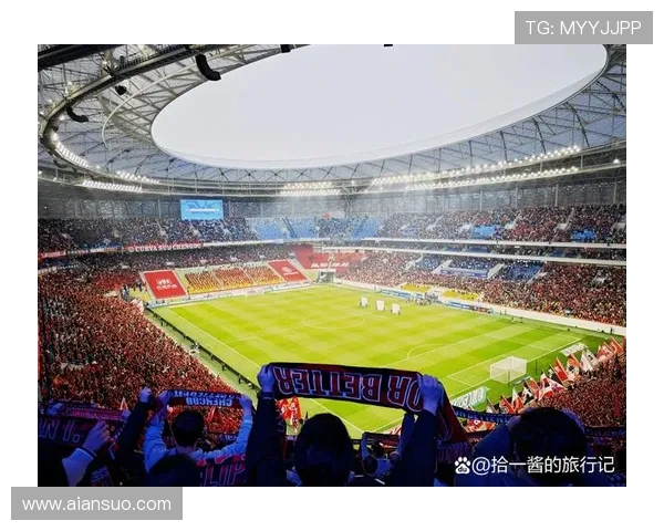 津门虎鏖战绿茵赛场豪强对决再燃激情津城掀起足球热潮